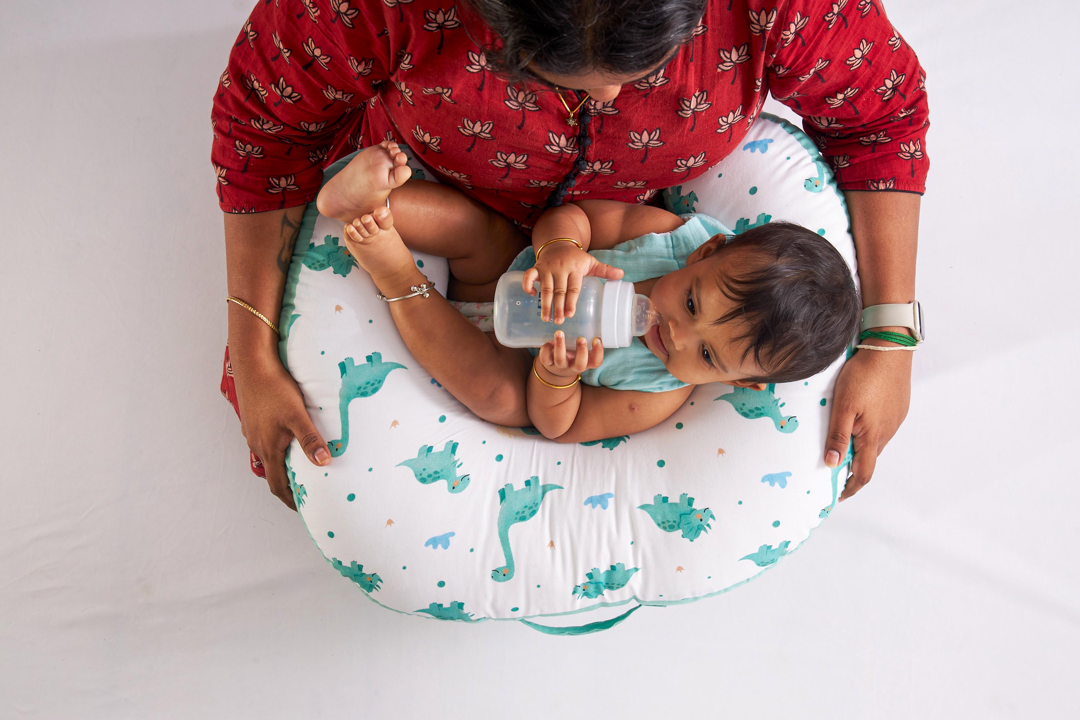 Feeding Pillow
